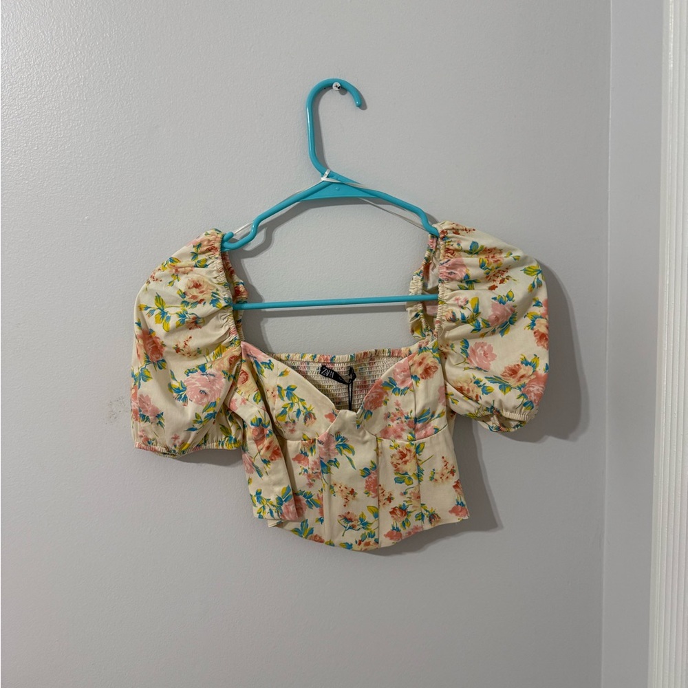 Floral Puff Sleeve Crop Top